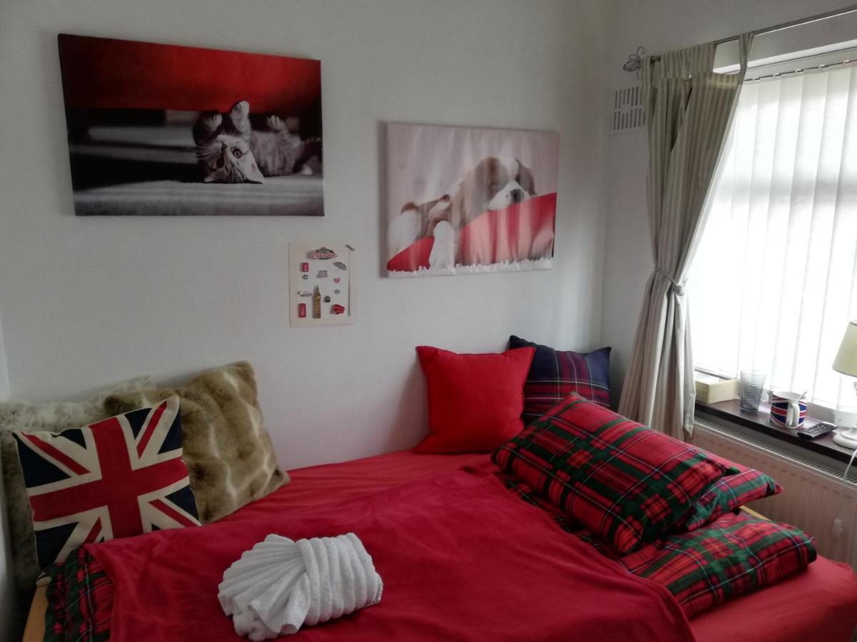 Clay Cross Nice Rooms In Queen House מראה חיצוני תמונה